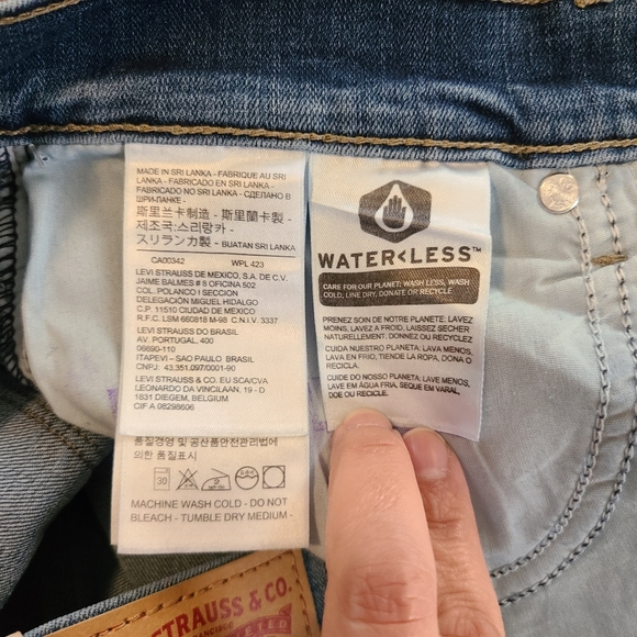 Levi's Curvy Bootcut Mid Rise Blue Jeans Women's Size 31 / 12 Short - Picture 7 of 14